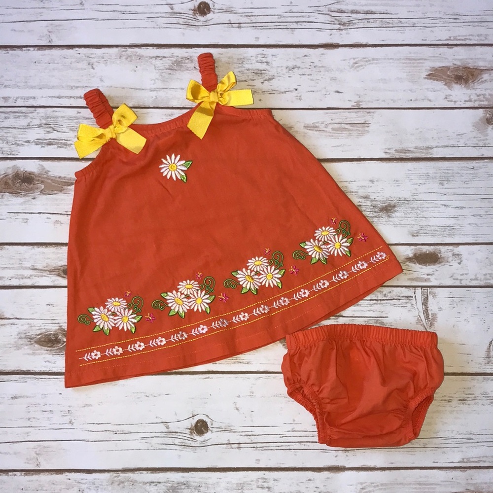3/$15 Younghearts fun summer dress
